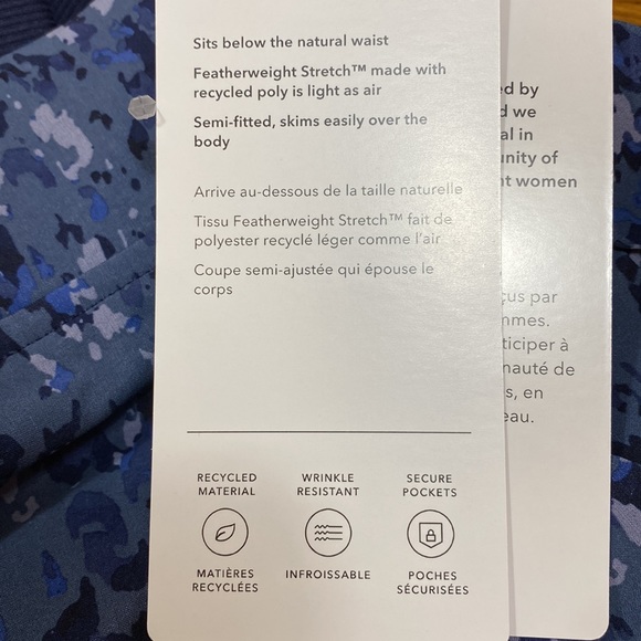 NWT Athleta Brooklyn Ankle Pant Captivate Chrome  Blue Print Size 8 - Picture 12 of 16